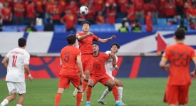 世预赛焦点战：土耳其锋线对西班牙控球盛宴